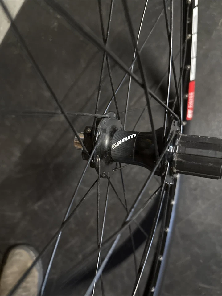 Sram Boost Rear Wheel 27.5 12/148 32 Holes Dt Swiss533d 6-Bolt Black Tubeless - Image 4 of 4