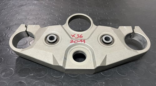 PIASTRA FORCELLE SUPERIORE YAMAHA XJ6 2011 - Foto 2 di 4