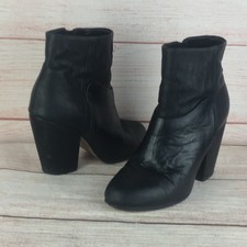 call it spring umigon booties