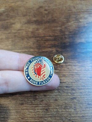 Pin's We The People Float 1988 Rose Parade USA USA Pin Pins August23 