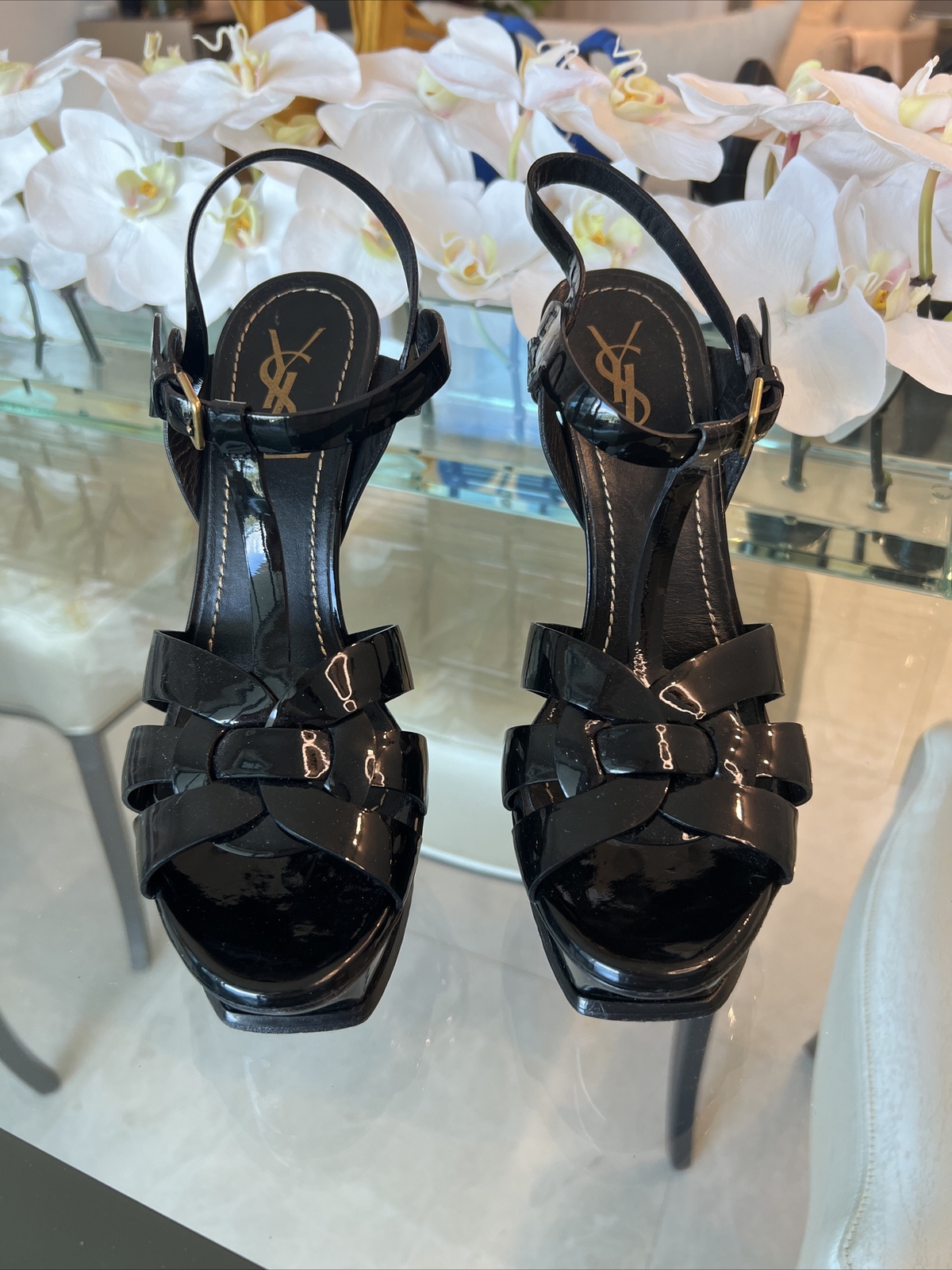 Sandali con plateau Saint Laurent Tribute neri in pelle verniciata 105 mm taglia 39 US 9