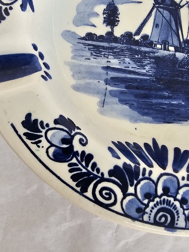 Hand Made Delft Blue Ash-Tray Made in Holland - Picture 5 of 14