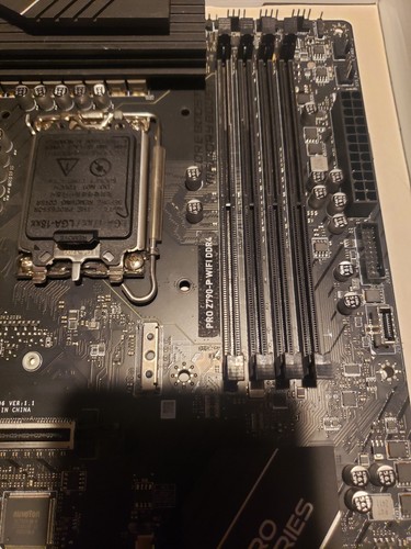 MSI Pro Z790-P Desktop Motherboard Intel LGA 1700, DDR4, ATX, M.2, WiFi, Used
