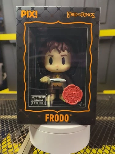 Thrilljoy Pix!: The Lord of the Rings - Frodo Baggins LE7500 Exclusive DAMAGE