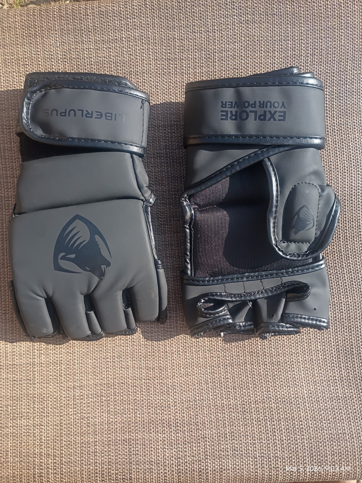 Elite MMA Gloves Size L/Xl Black Martial Arts Fighting  New Out Of Box