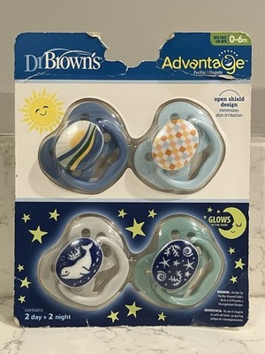 Dr Browns Advantage Pacifiers 0-6m 4 Pack Day Night Glow In The Dark Blue Ocean 