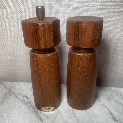 große TEAKHOLZ PFEFFERMÜHLE UND SALZSTREUER 7 Zoll rund