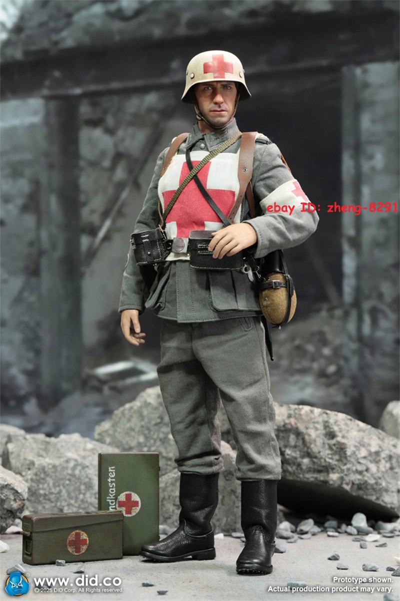 DID D80183 1/6 WWII German WH Medic Officer Candidate Unterazt