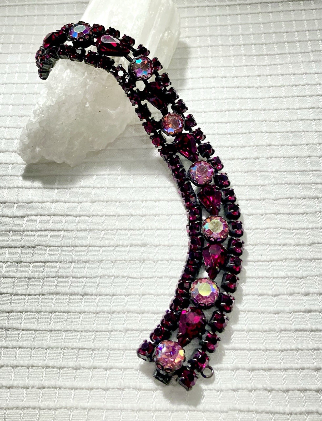 Vintage Regency Attributed Unsigned 7.25” Mixed R… - image 7