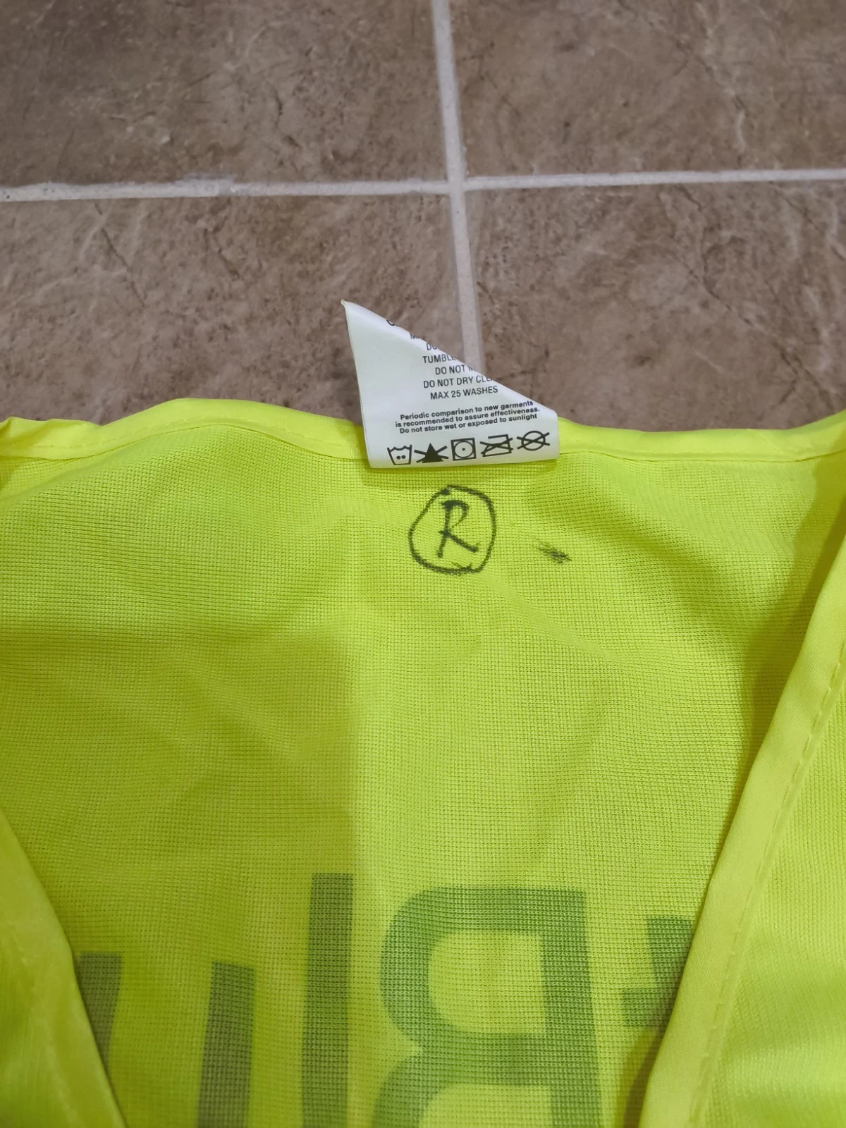 Adult JetBlue Airways Reflective Vest Tech Ops Crew Yellow Sz L - product detail image 4