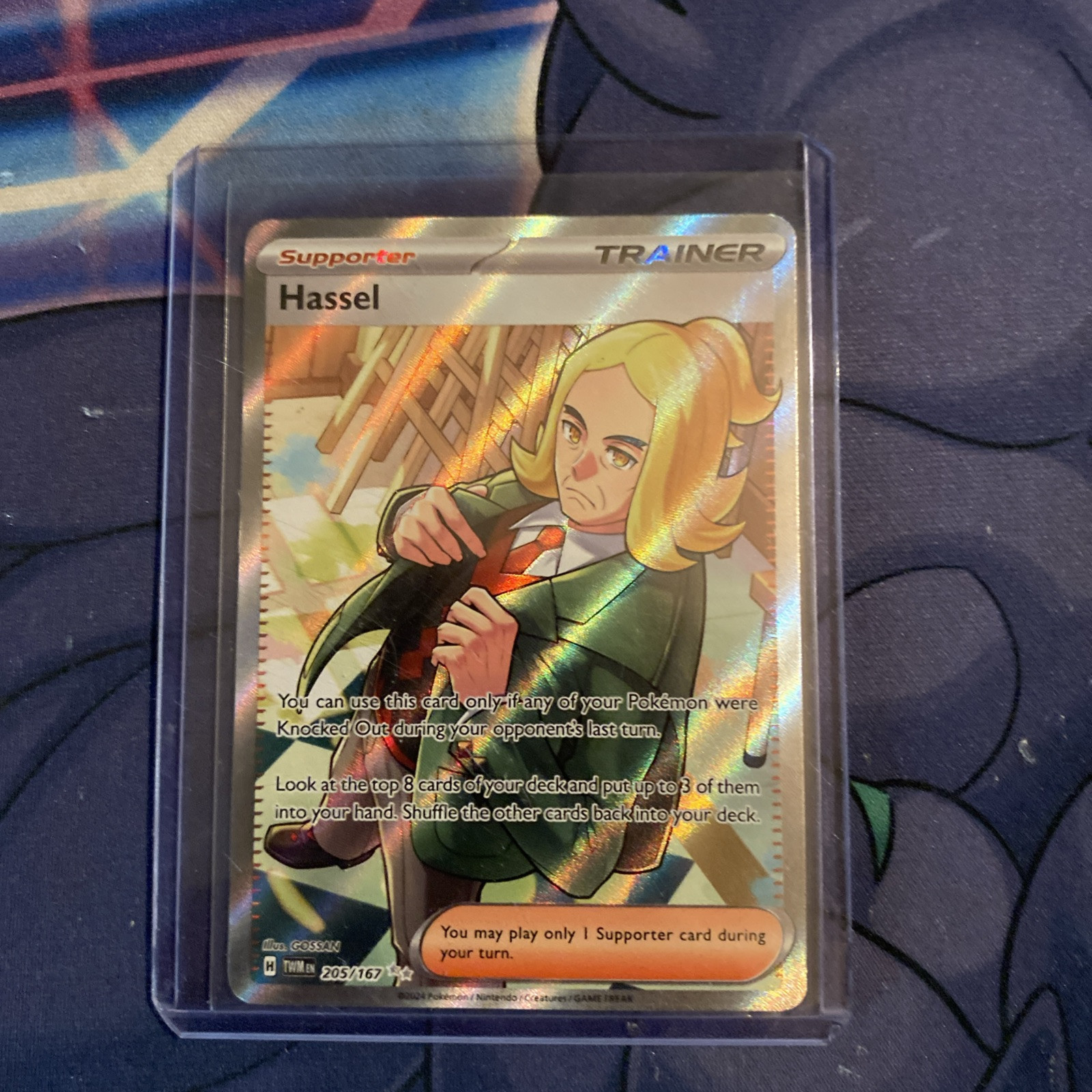 Hassel 205/167 Sv06: Twilight Masquerade Holo