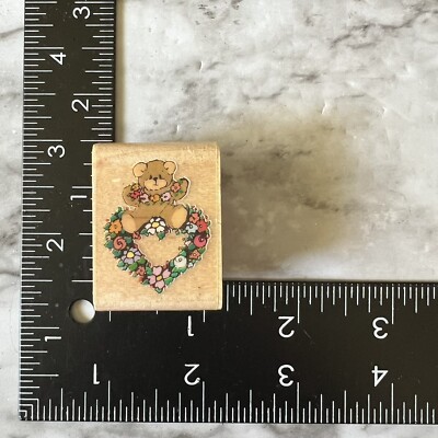 Rubber Stampede Tender Heart Bear Wreath Wood Mounted Stamp 154-B Lucy & Company