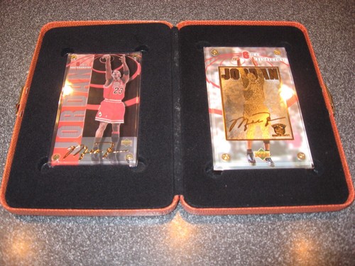 VINTAGE UPPER DECK MICHAEL JORDAN 24K GOLD COLLECTIBLE SIGNATURE SET #697/1000