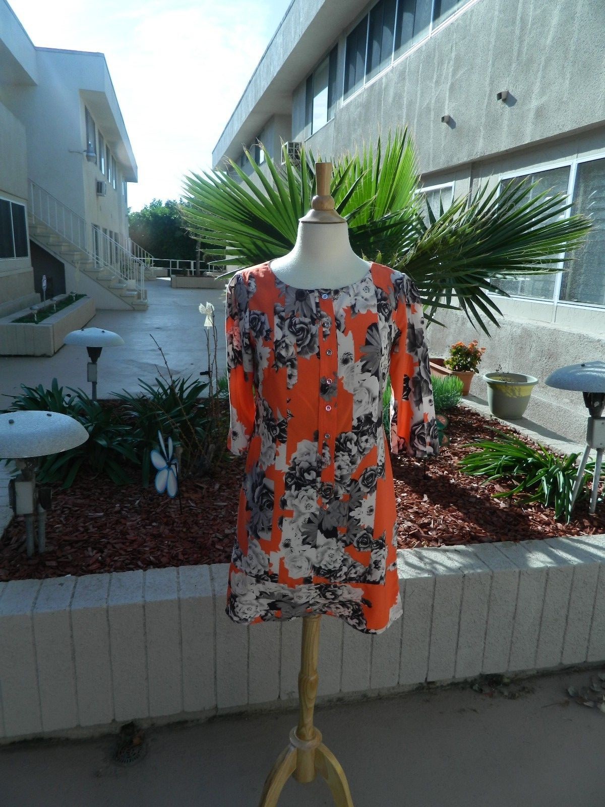 Picture 3 of 10