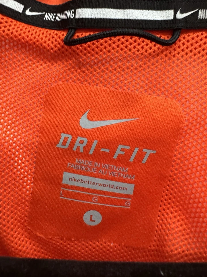 Men’s Nike Shield Flash Reflective Running Jacket Size Large Orange - Image 3 of 4