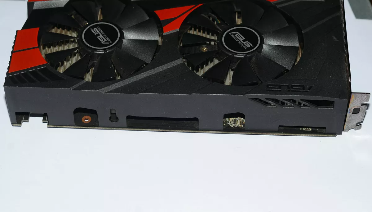 ASUS NVIDIA GeForce GTX 1050 2GB GDDR5, PCI Express Video ASUS NVIDIA GeForce GTX 1050 2GB GDDR5, PCI Express Video