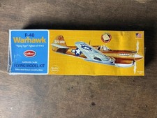 Guillow's Curtiss P-40 Warhawk Balsa Wood Model Airplane Kit, WWII Plane GUI-501