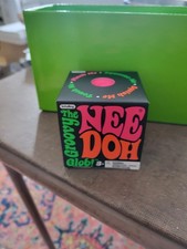 New Nee Doh The Groovy Glob Fidget Toy Stress Relief Squishy NeeDoh Ball Pink