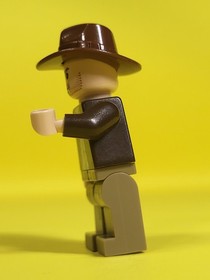 LEGO Indiana Jones MiniFigure W/Hat Gun Whip Satchel 7624 IAJ001