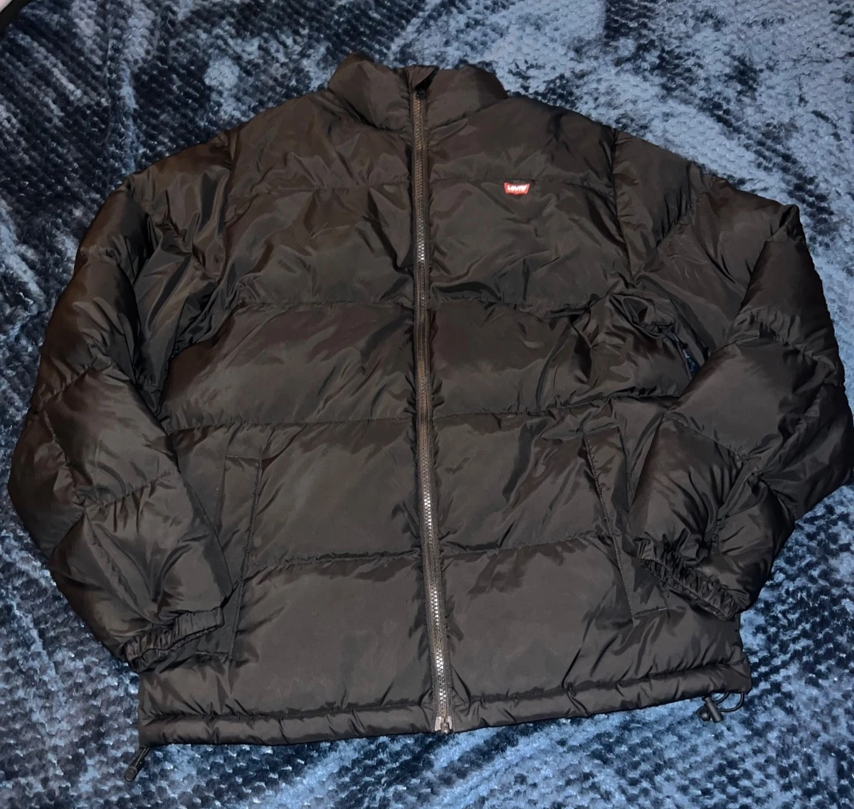Levi's Jet Black Piedmont Puffer Jacket Size S Small
Opens in a new window or tab
