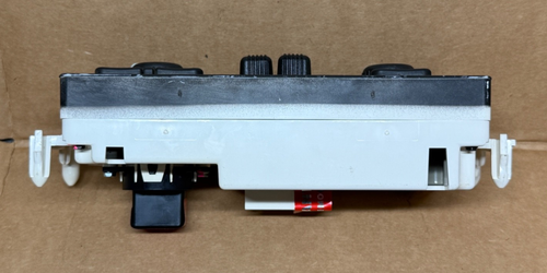 Dual Climate Controls 10370034- 2005 Chevy Silverado 2500HD - Picture 2 of 13