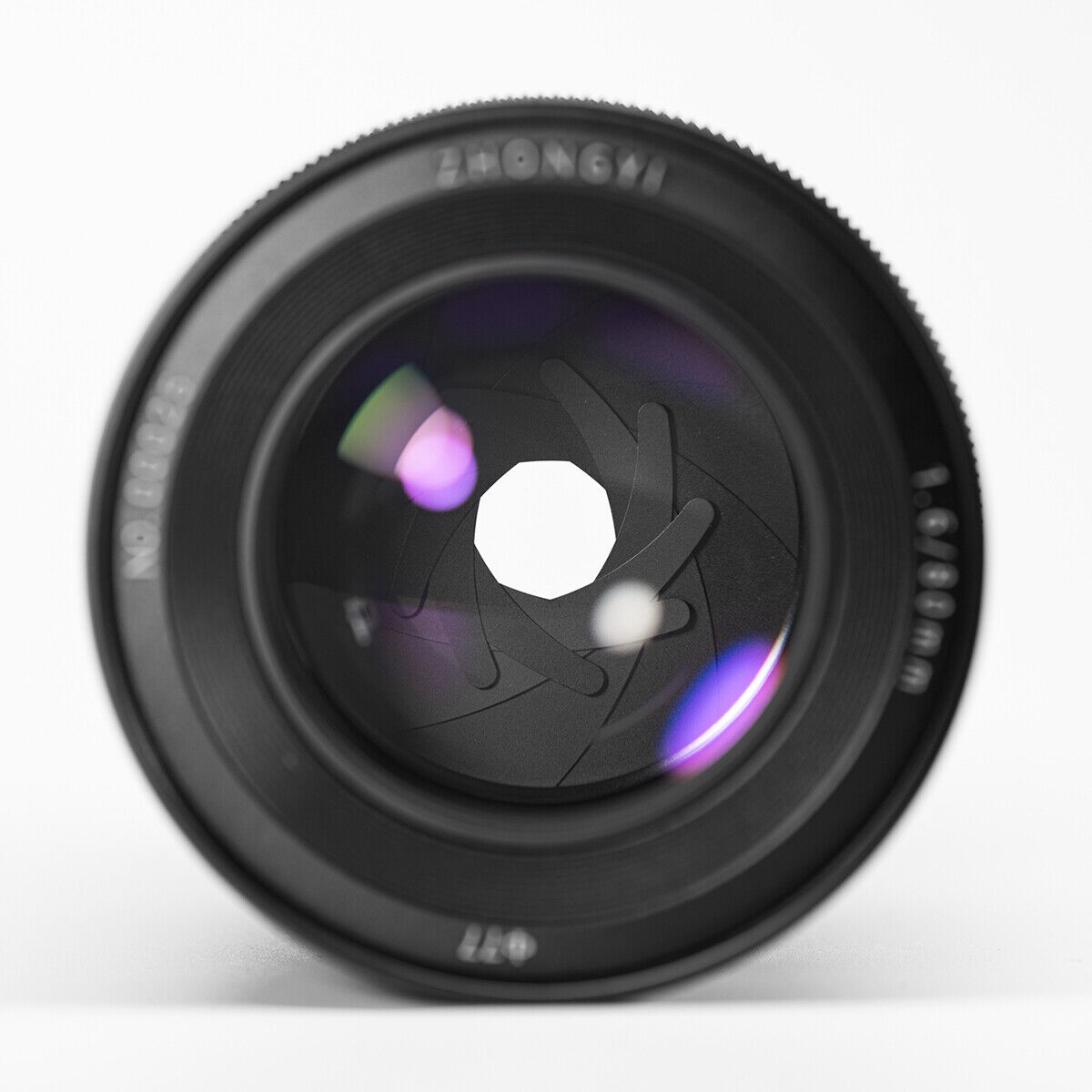 Zhongyi 80mm F1.6 Mitakon Speedmaster Lens For Fujifilm GFX Zhongyi 80mm F1.6 Mitakon Speedmaster Lens For Fujifilm GFX