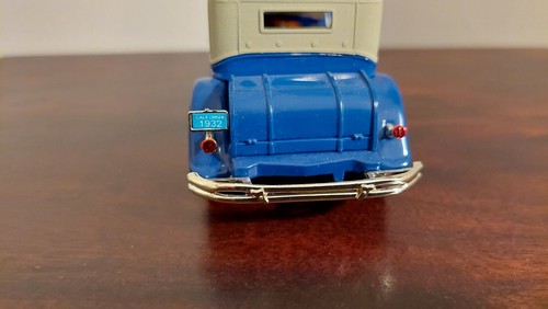 1932 Chrysler lebaronn 1/32 scale diecast model, used in display cases - Picture 4 of 12