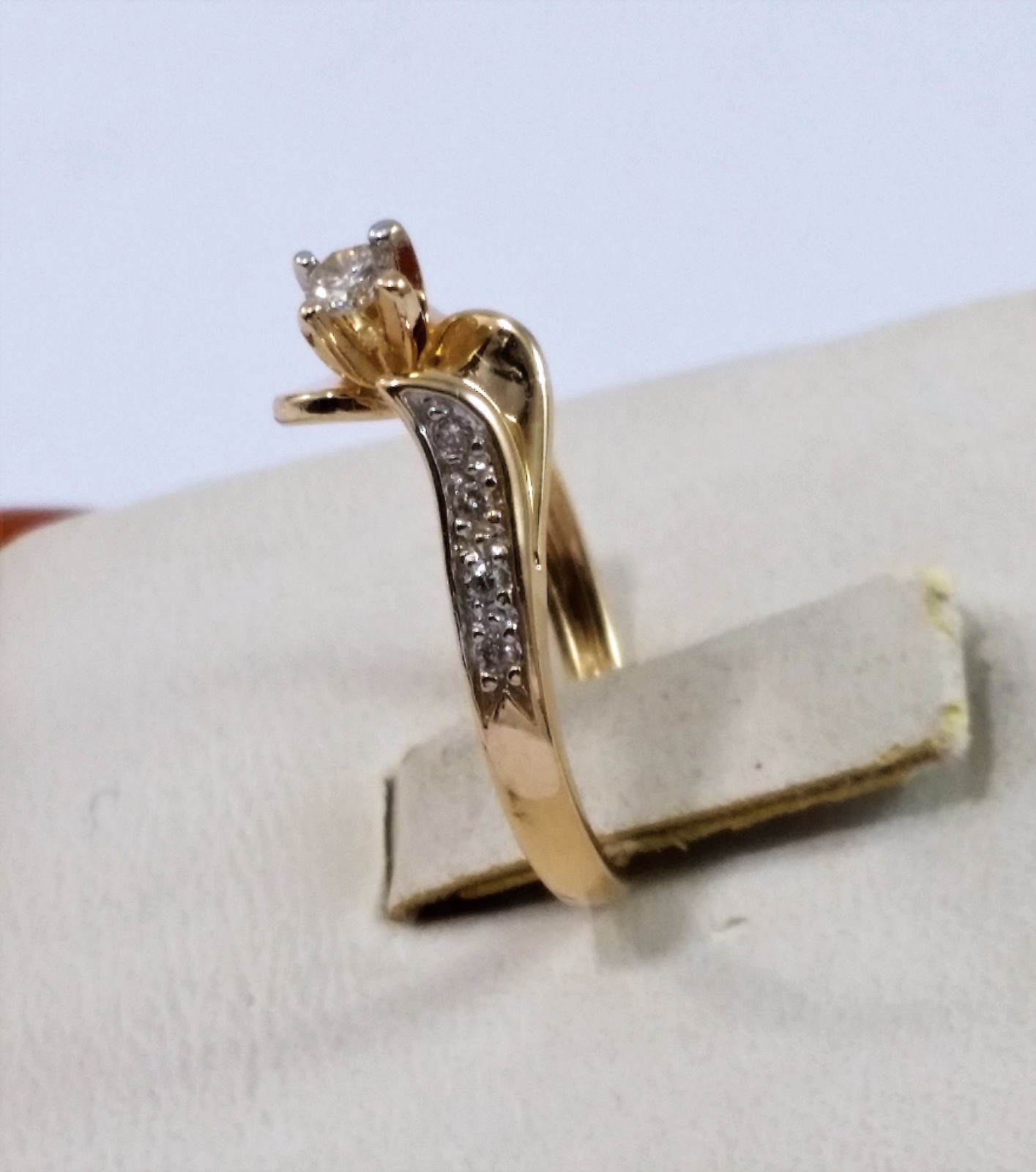 Unique 14K Karat Solid Yellow Gold Solitaire Diam… - image 11