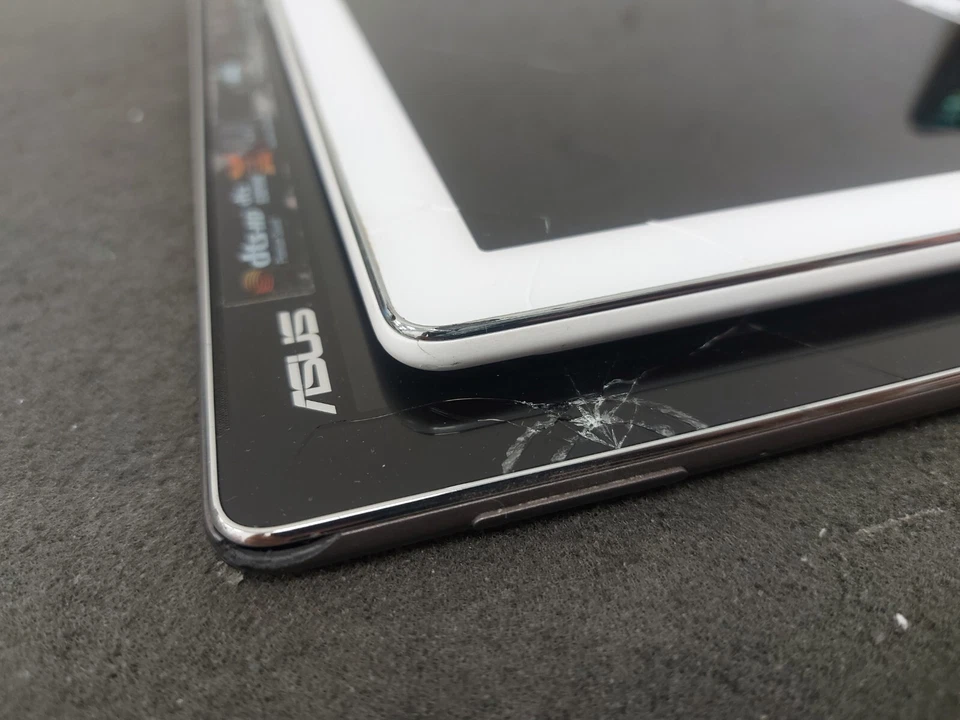 2X ASUS Tablet JobLot Bundle (Damaged/Faulty) For Parts Only — Untested — #33 - Image 3 of 4