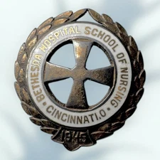 Scarce 10k Gold? 1945 Bethesda Hospital Nursing School Pin Cincinnati OH 3.7G