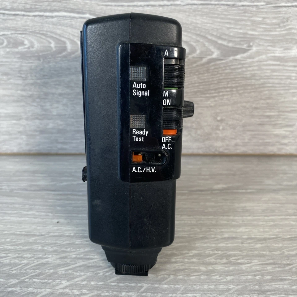 Sunpak Auto Zoom 3000 Thyristor Flash Vintage Flash - Tested And Working - Image 4 of 4