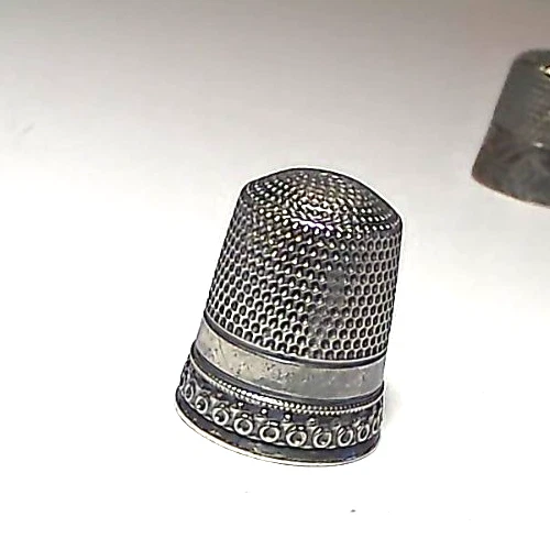 5 dedales de plata de ley surtidos de colección Foto 3 de 4