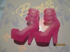 BARBIE DOLL / PAIR OF SHOES: BOOTS, PUMPS ....... (716)