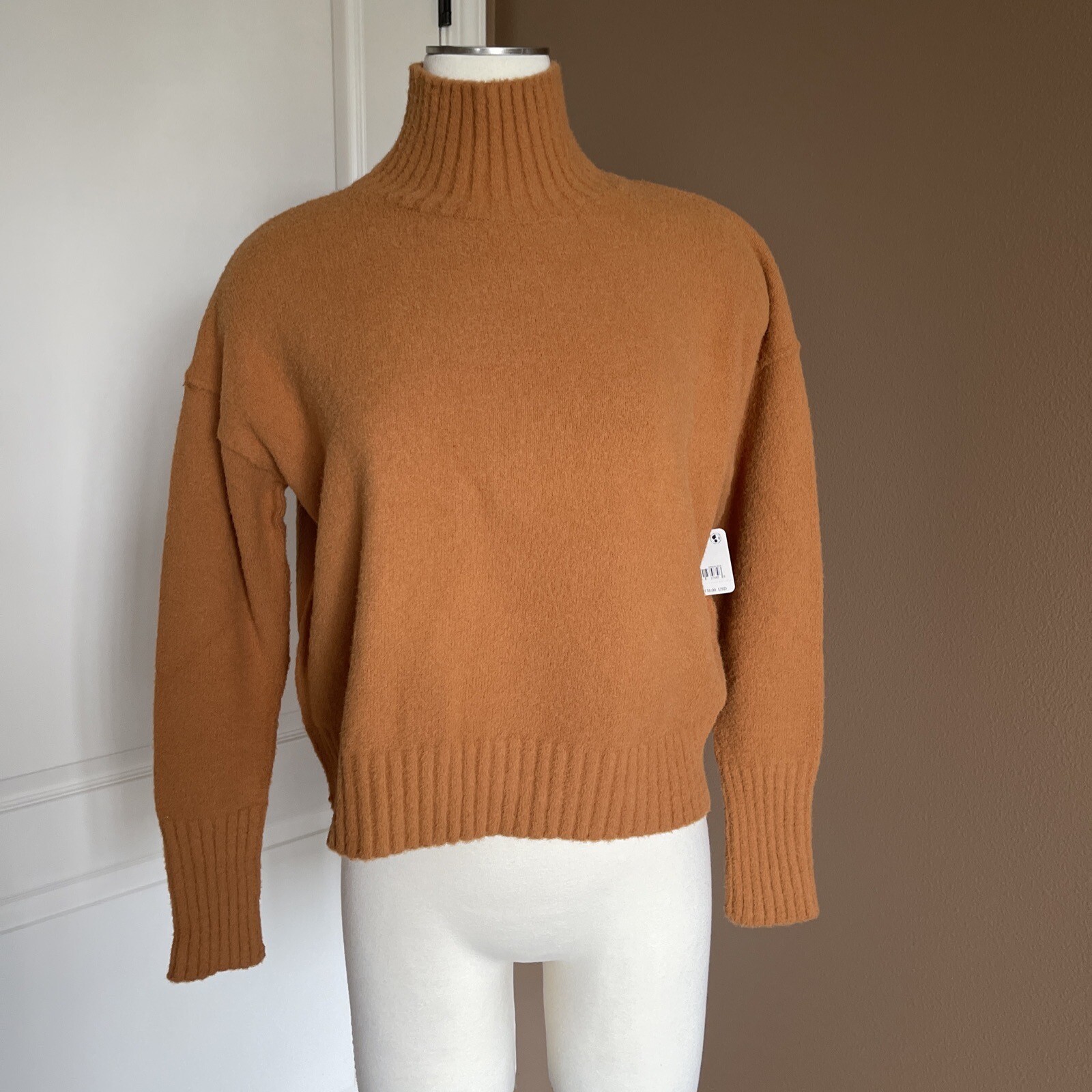 Pastel calabaza color cuello de tortuga Free People Vancouver talla XS