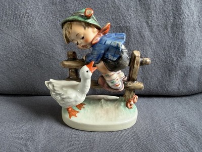 Vintage Goebel Hummel Figurine 195 2/0 Barnyard Hero TMK 4 W Germany 4''