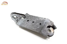 2013-20 NISSAN PATHFINDER FRONT SUBFRAME CROSSMEMBER RIGHT STOPPER BRACKET OEM