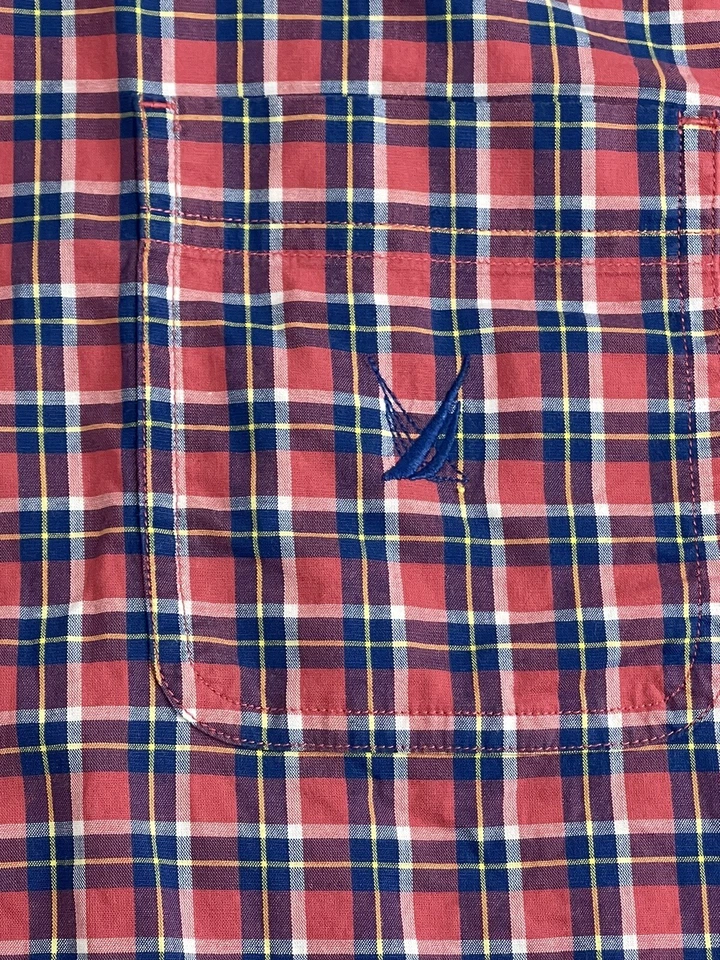 Nautica Blue Sail Casual Button-Up Shirt Sz M Plaid - Men's Long Sleeve EUC - Image 2 of 4