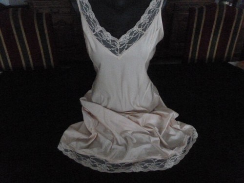 Combinaison Vintage Avec Dentelle - Taille 40 (tour De Poitrine 42) - Couleur Bleu Foncé - Occasion En Bon état