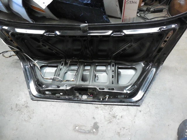 94-97 Mercedes W202 Clase C Tapa maletero C230 C280 SOLO RECOGIDA LOCAL 11733 Foto 3 de 4