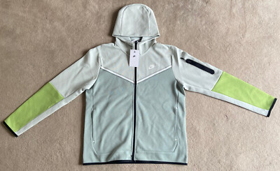 NEU Herren Nike Tech Fleece NSW Sportbekleidung Hoodie Freizeit CU4489-034 Large LTD ED