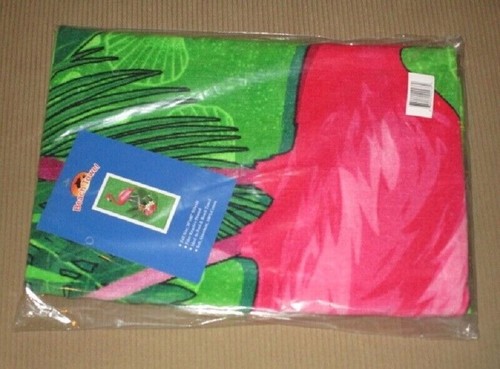 New Garden Green Flamingo Beach Bath Pool Gift Towel Bird Pink Starfish Shells - Picture 2 of 2