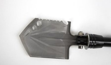 Camp4 Multifunktions-Schaufel mit Säge- u. Schneideblatt, Flaschenöffner