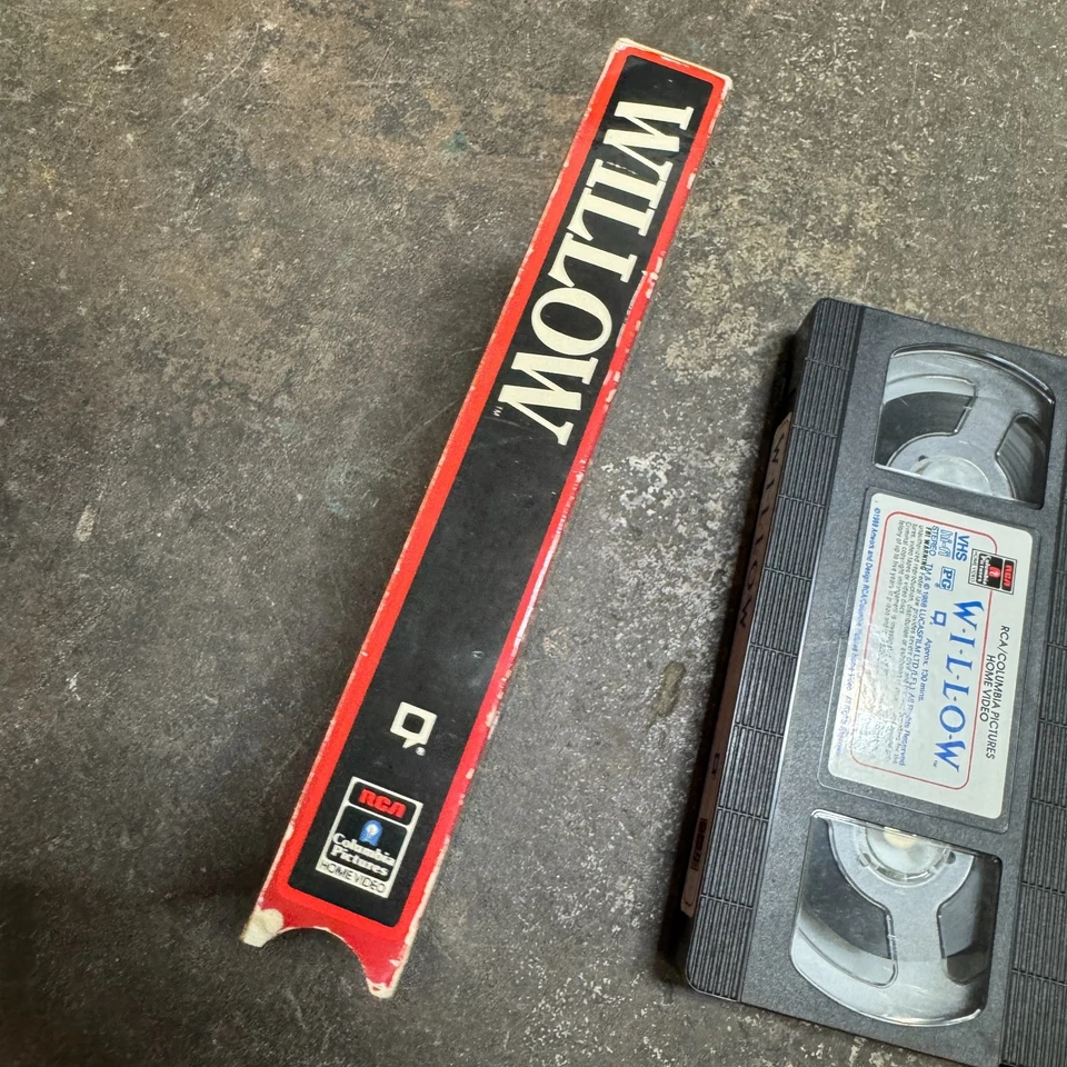 Willow (VHS, 1988) Val Kilmer, Joanne Whalley, Warwick Davis Vintage Tape - Image 2 of 4