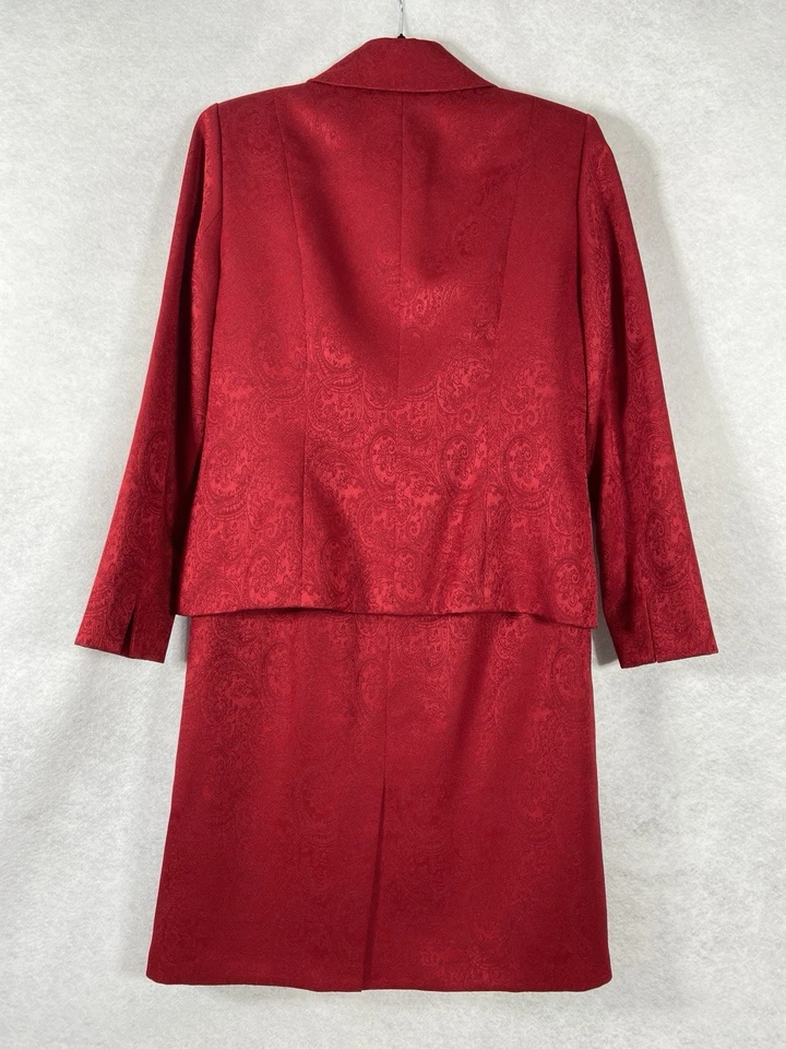 Le Suit 2PC Skirt Suit Womens 10 Red Blazer Buttons Long Sleeves Quilted Paisley - Image 2 of 4