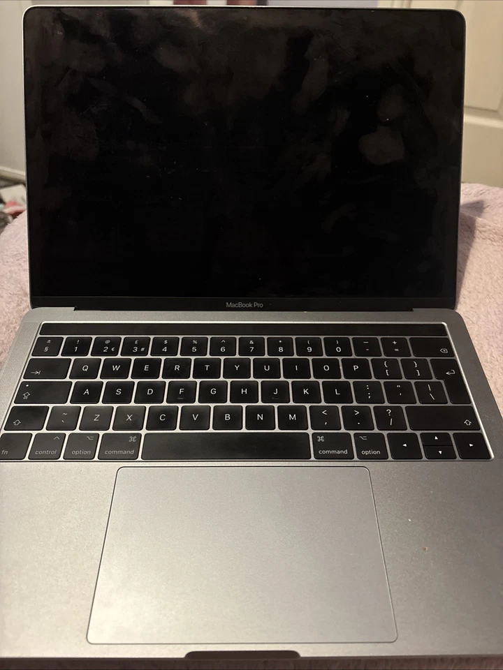 Apple MacBook Pro 13" 2017 · i7 · 8GB · 512GB, photo 2 of 5