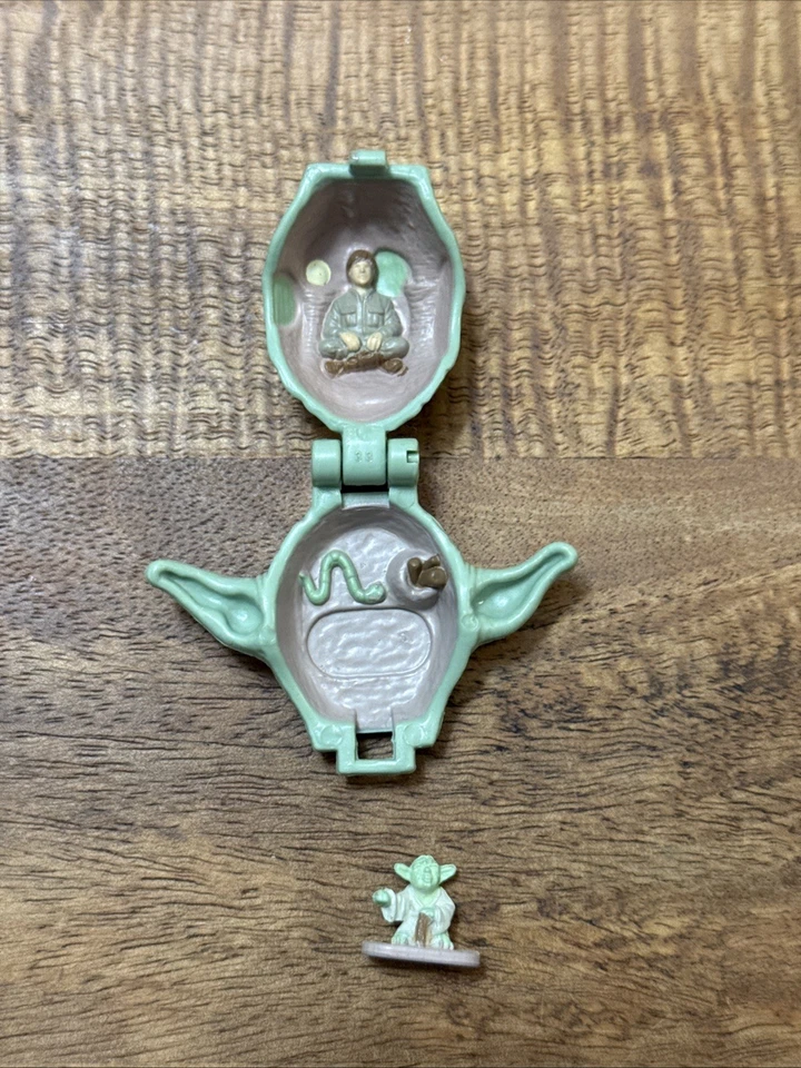 Lote de cabezas de micro máquinas Star Wars 1994-95 con figuras Darth Vader y Yoda Foto 3 de 4