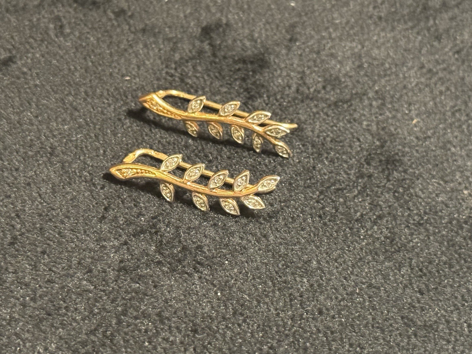 Two-tone gold ear cuffs with cubic zirconia, 585 fineness (≈14K gold) image 4