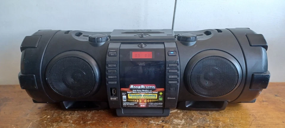 JVC RV-NB100B Boomblaster, DAB+, Bluetooth, CD, USB. Funktioniert, ungeprüft auf DAB. - Bild 2 von 4