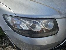 Hyundai Santa Fe 2011 Offside Drivers Headlight
