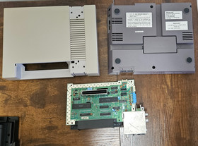 Nintendo NES Console Bundle Lot 2 Controllers - Zapper - 15 games - Clean